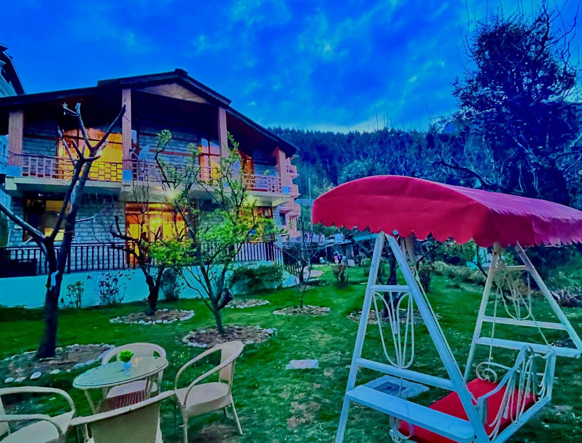 The Rama Lodge, Manali - 1,2,3,4 Bedrooms Independent Luxury Cottages Available With Mountain View - Manali (Himachal Pradesh) — Photos 1
